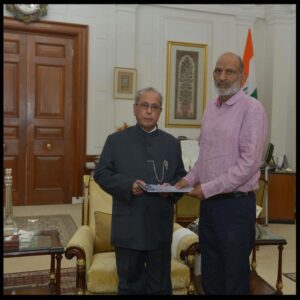 Dad with Pranab Mukherjee_President 2018 (1)